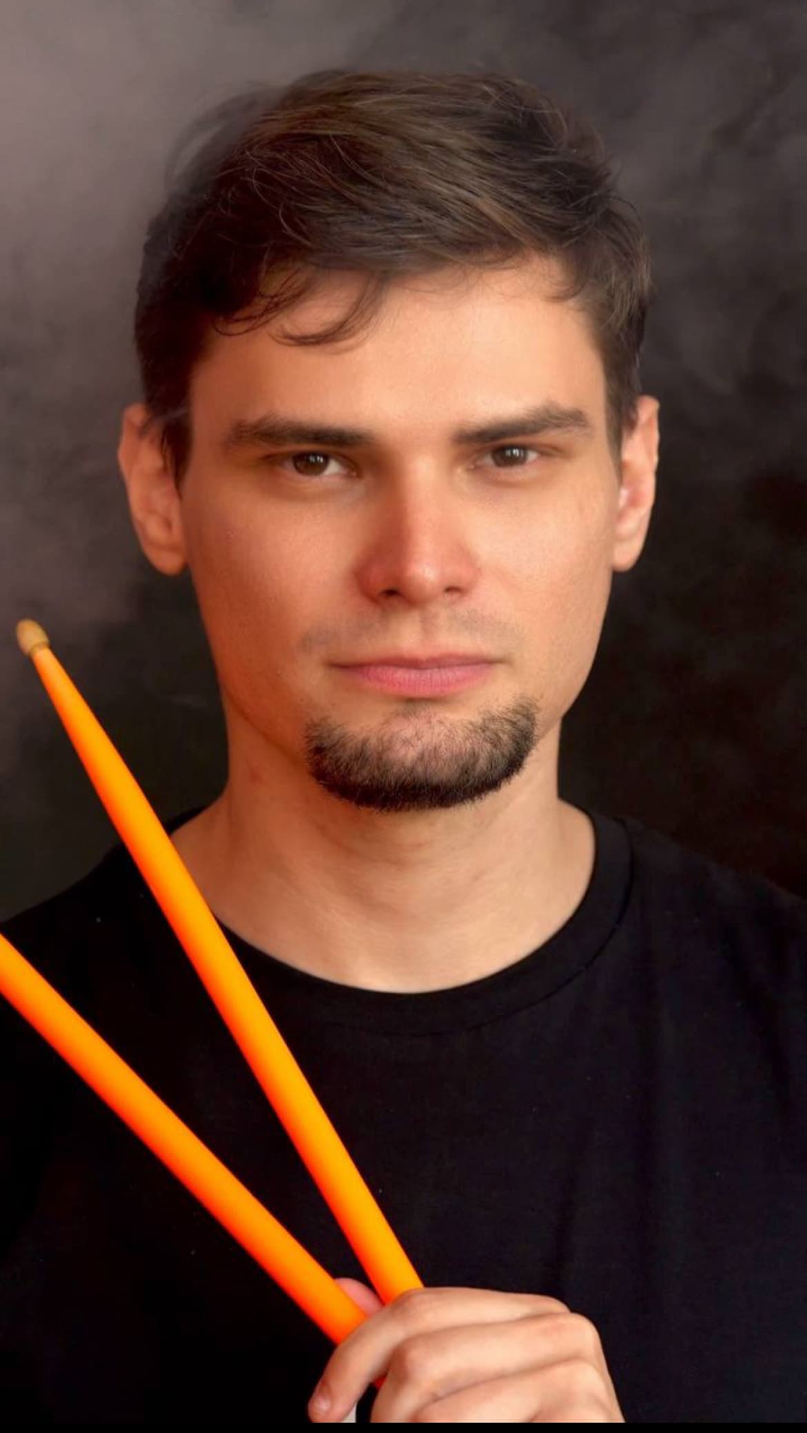 Александр Дубров — преподаватель игры на барабанах